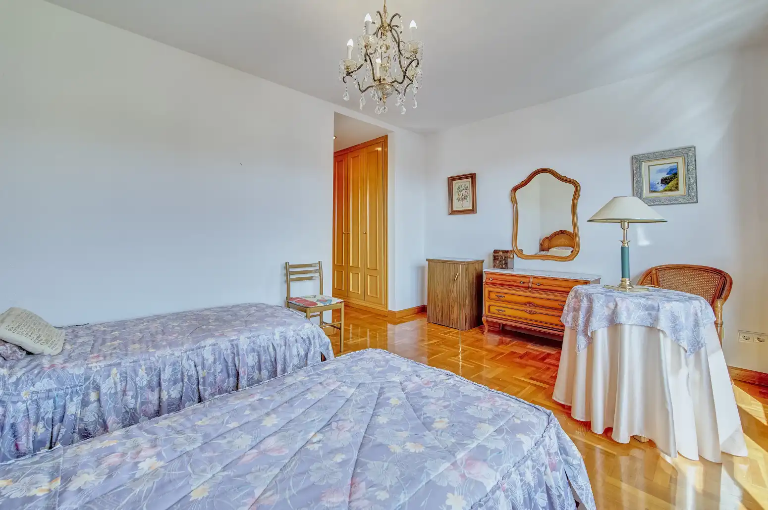 Habitación de Piso en venta en Huarte / Uharte, Navarra