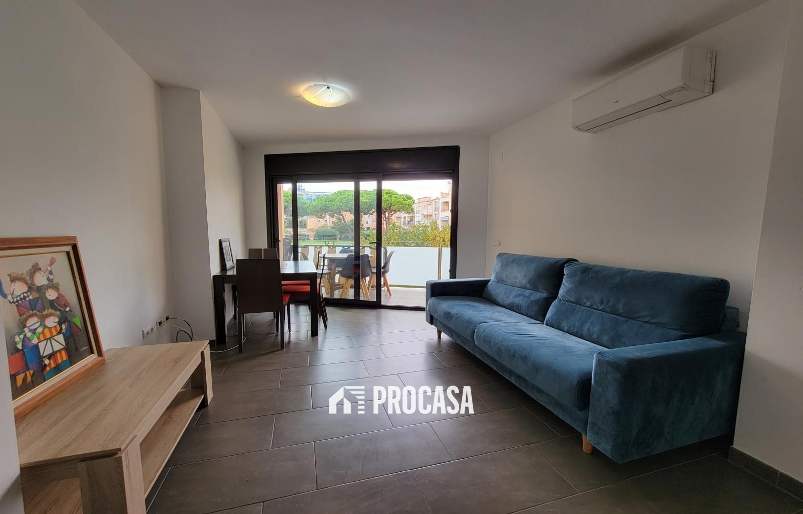 Sala d'estar de Pis en venda en Empuriabrava amb Aire condicionat, Calefacció i Terrassa
