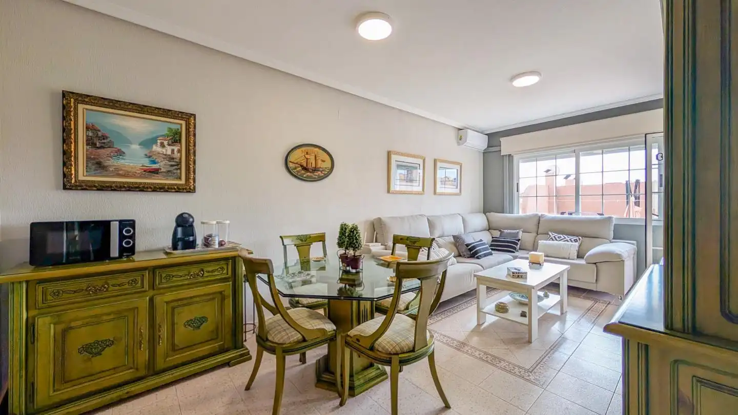Sala d'estar de Pis en venda en Santa Pola amb Aire condicionat, Terrassa i Traster