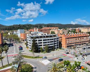 Vista exterior de Àtic en venda en Sant Andreu de la Barca amb Aire condicionat, Calefacció i Moblat