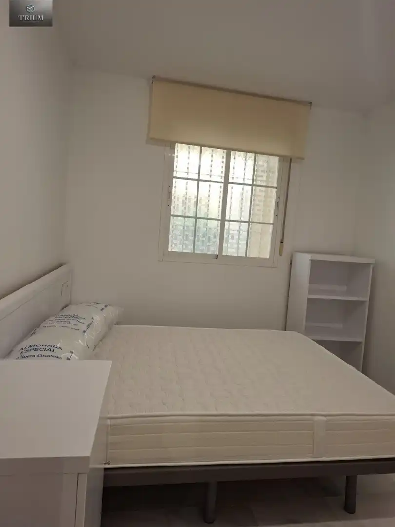 Bedroom of Flat for rent in Granada  with Heating and Furnished