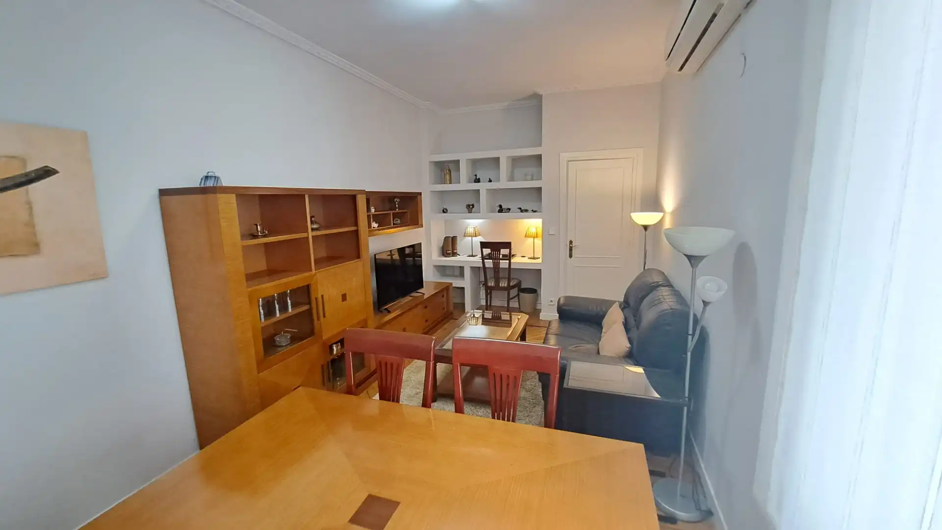 Wohnzimmer von Wohnung zum Verkauf in Bilbao  mit Klimaanlage, Heizung und Ofen