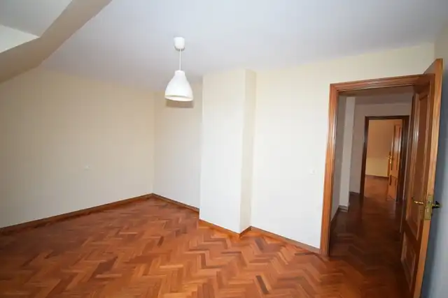 Habitación de Dúplex en venta en A Coruña Capital  con Calefacción, Parquet y Horno