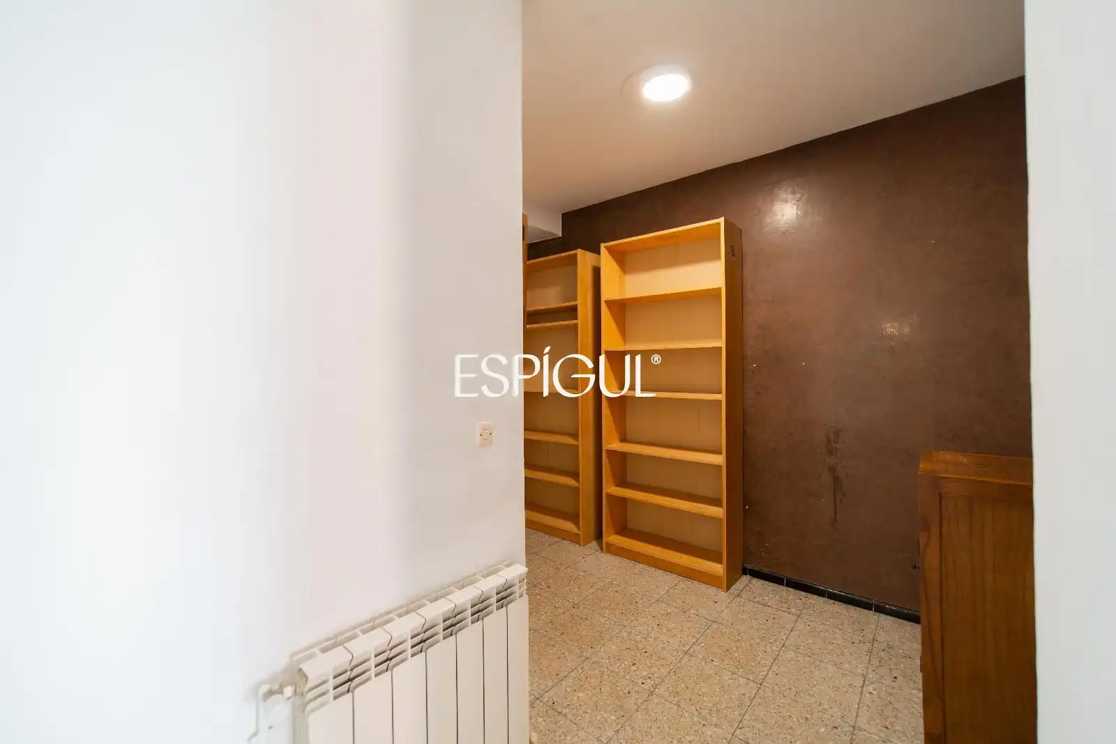 Piso en venta en Girona con Calefacción, Terraza y Amueblado