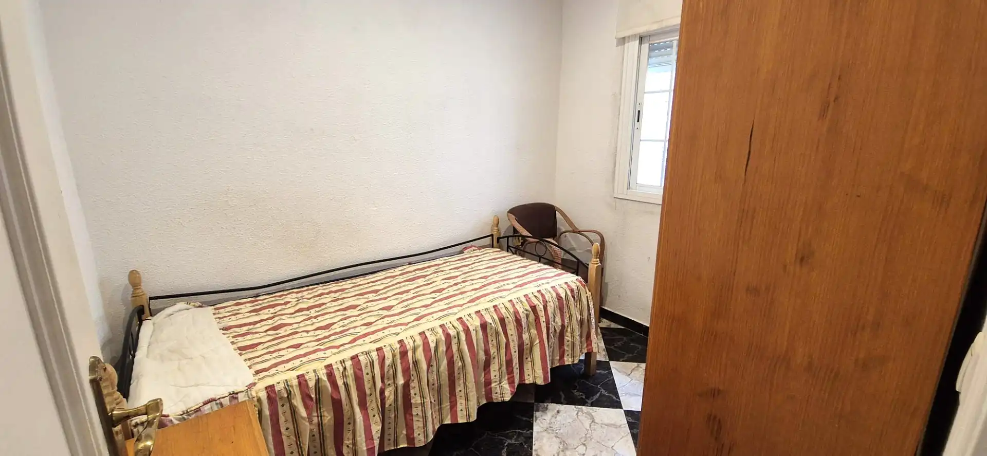 Habitación de Piso en venta en Badajoz con Aire acondicionado, Calefacción y Amueblado