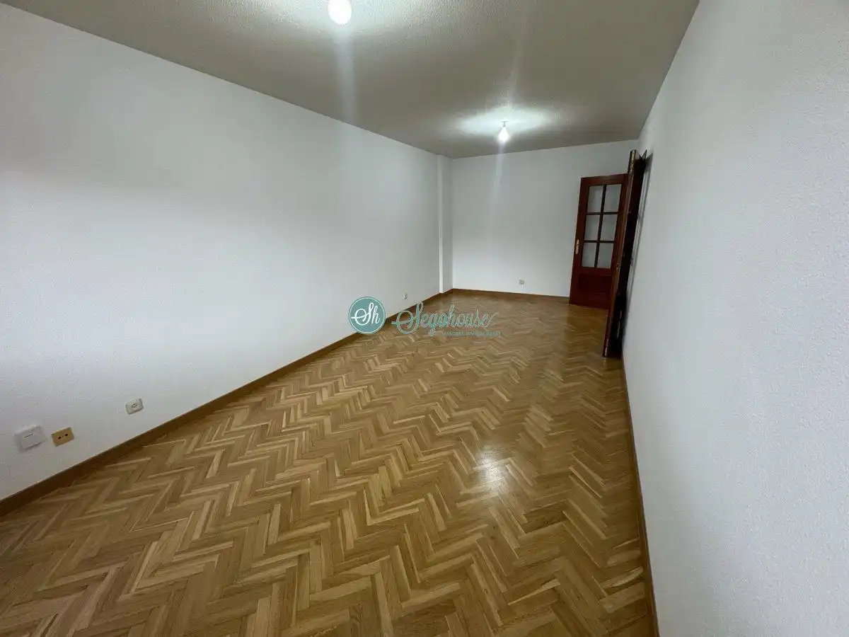 Piso con ascensor en venta en Vía Romana, imagen 12