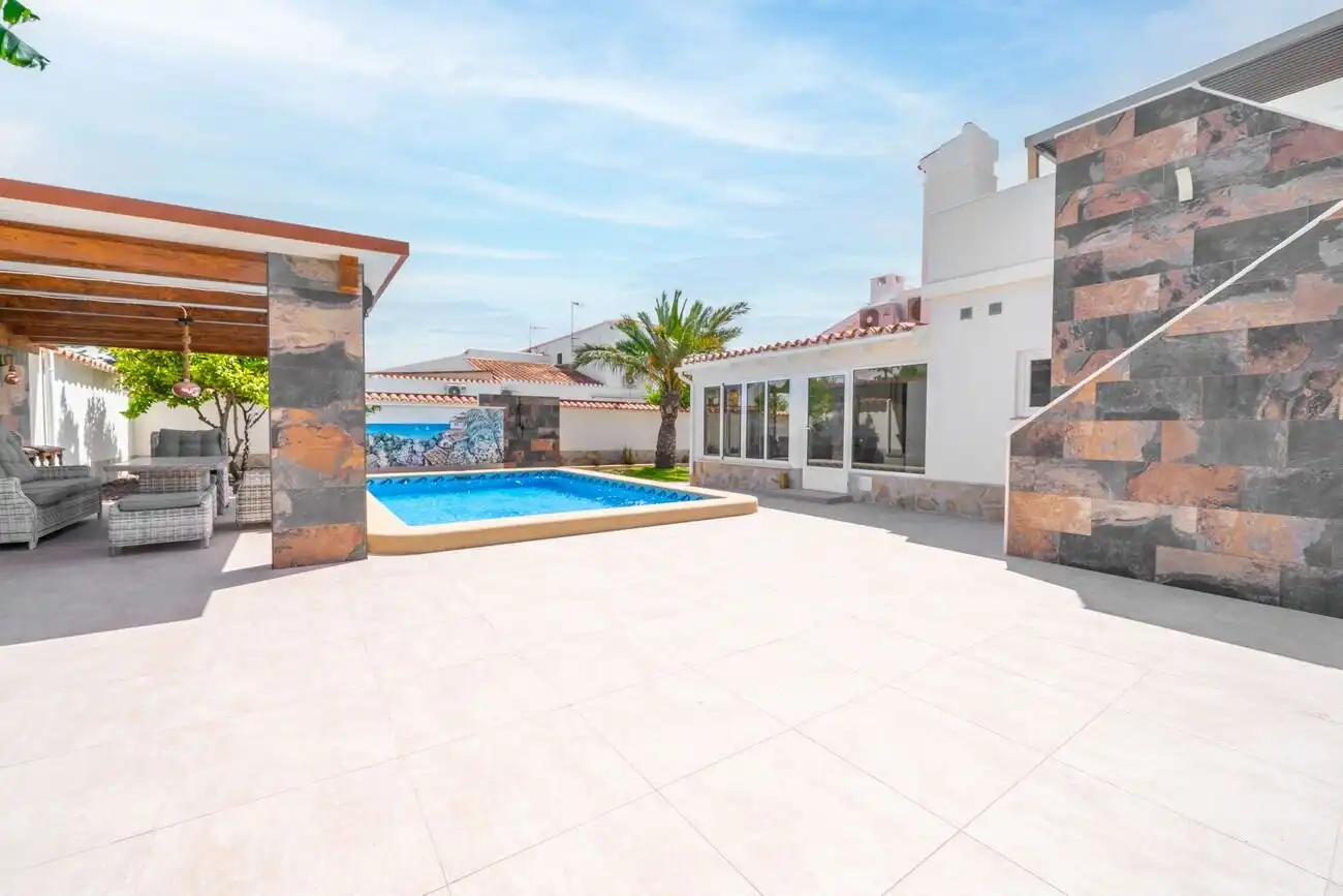 Casa con piscina en venta en N/A, imagen 10