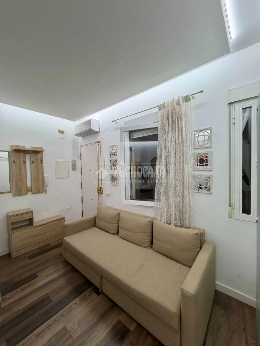 Flat to rent in Cortes - Huertas, Centro