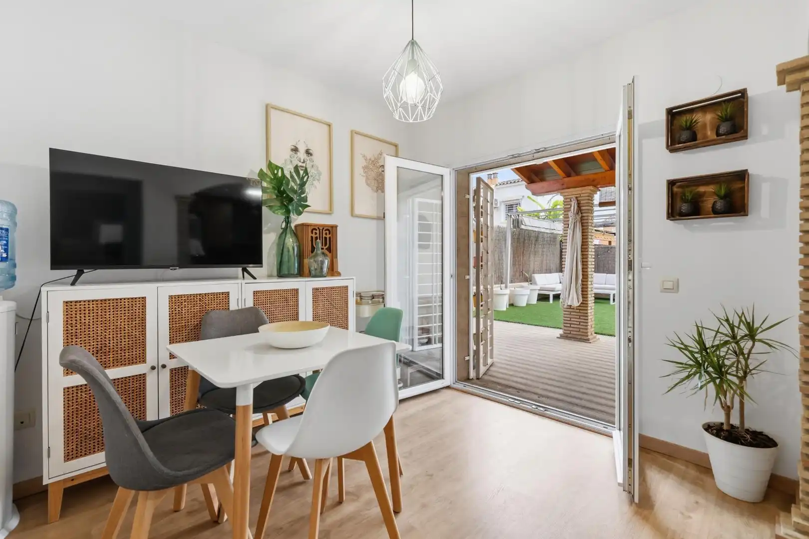 Dining room of Houses for sale in La Pobla de Vallbona  with Air Conditioner, Heating and Private garden