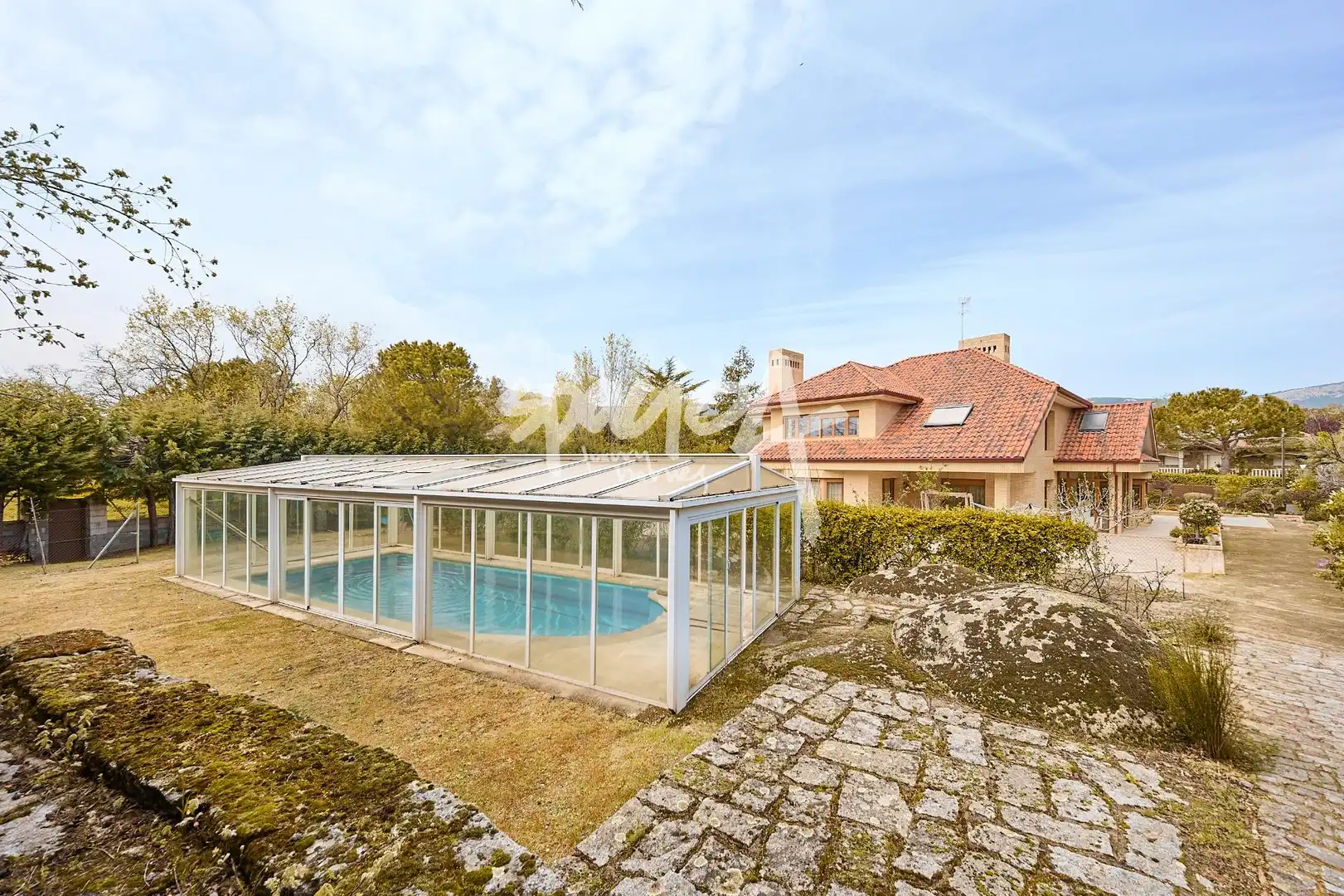 Piscina de Casa o xalet en venda en El Escorial amb Calefacció, Jardí privat i Terrassa