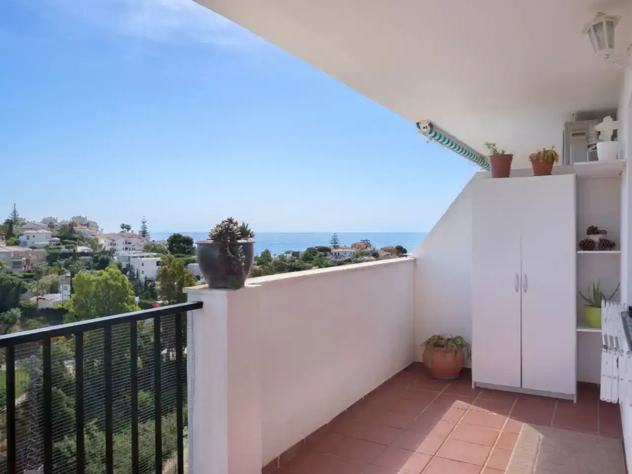 Exterior view of Flat for sale in Mijas  with Air Conditioner, Storage room and Swimming Pool