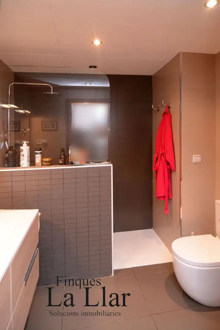 Baño de Casa adosada en venta en Gavà con Aire acondicionado y Calefacción