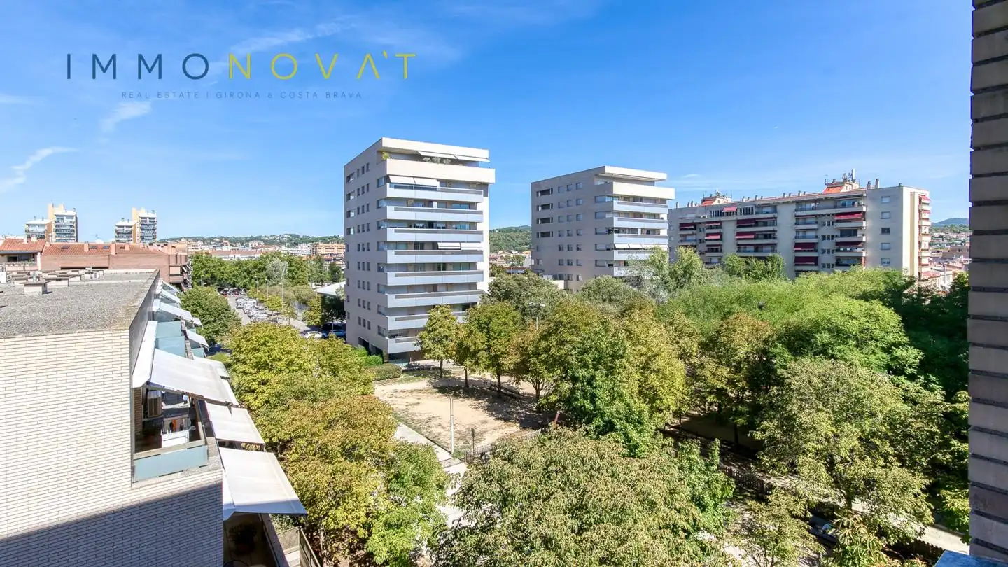 Exterior view of Flat for sale in Eixample Sud – Migdia