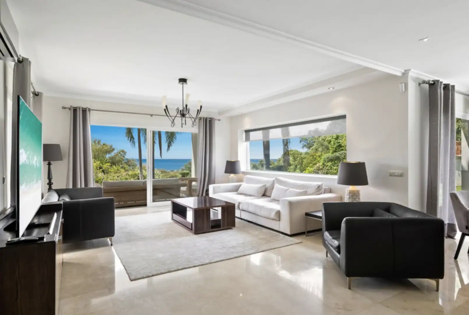 Chalet con terraza en venta en Las Chapas - El Rosario, imagen 2