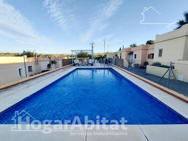 Xalet amb piscina en venda a RAMON Y CAJAL