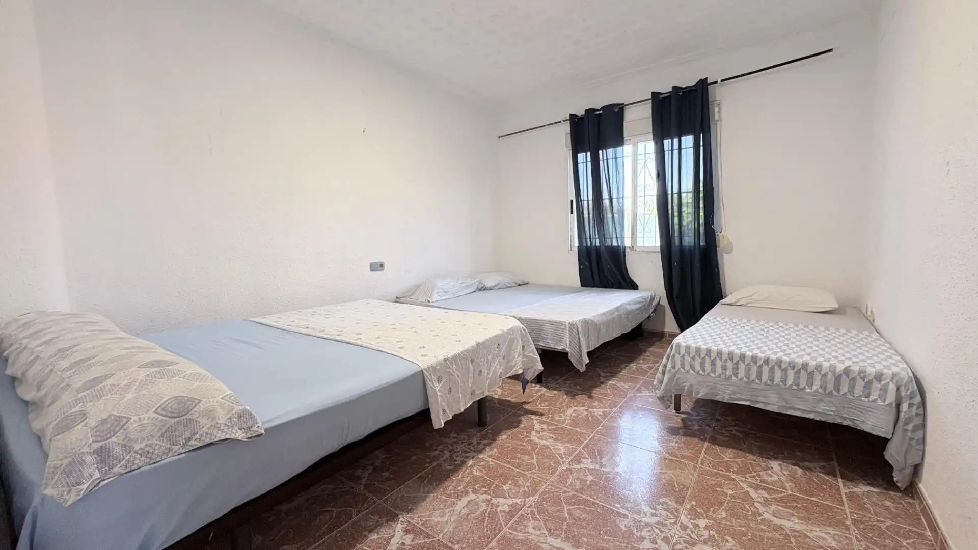 Habitación de Finca rústica en venta en Cullera con Aire acondicionado, Jardín privado y Trastero