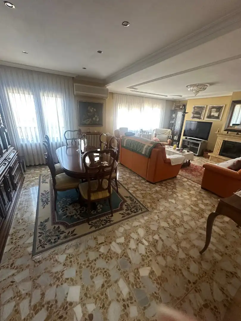 Flat with terrace for sale in Calle el Olmo, imagen 3