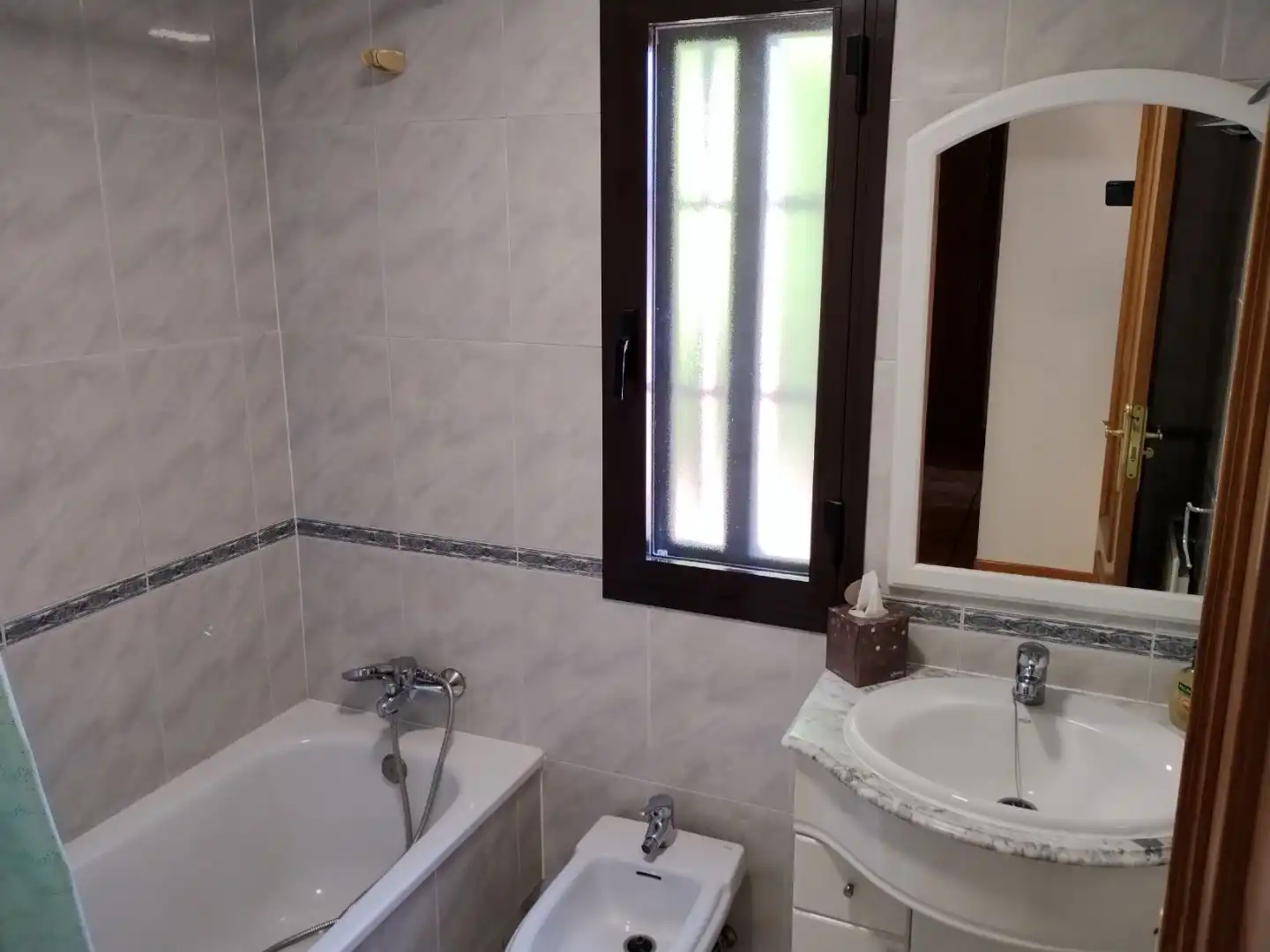 Baño de Piso en venta en  Madrid Capital con Terraza