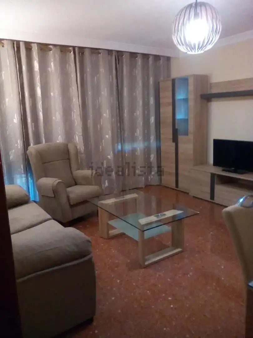 Living room of Flat for rent in Granada  with Furnished, Washing machine and Balcony