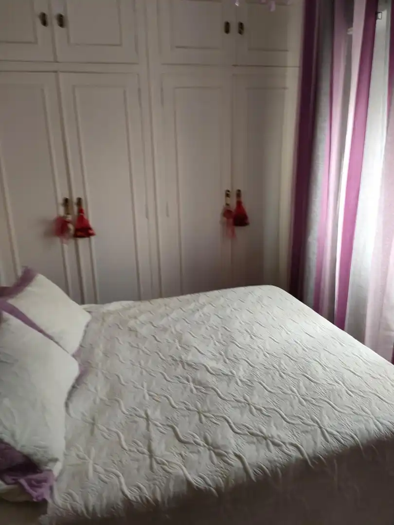 Habitación de Apartamento para compartir en Alicante / Alacant con Amueblado, Horno y Lavadora
