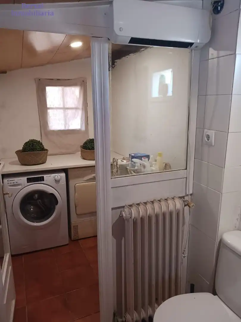 Bathroom of Houses for sale in Hornos de Moncalvillo  with Private garden, Terrace and Storage room