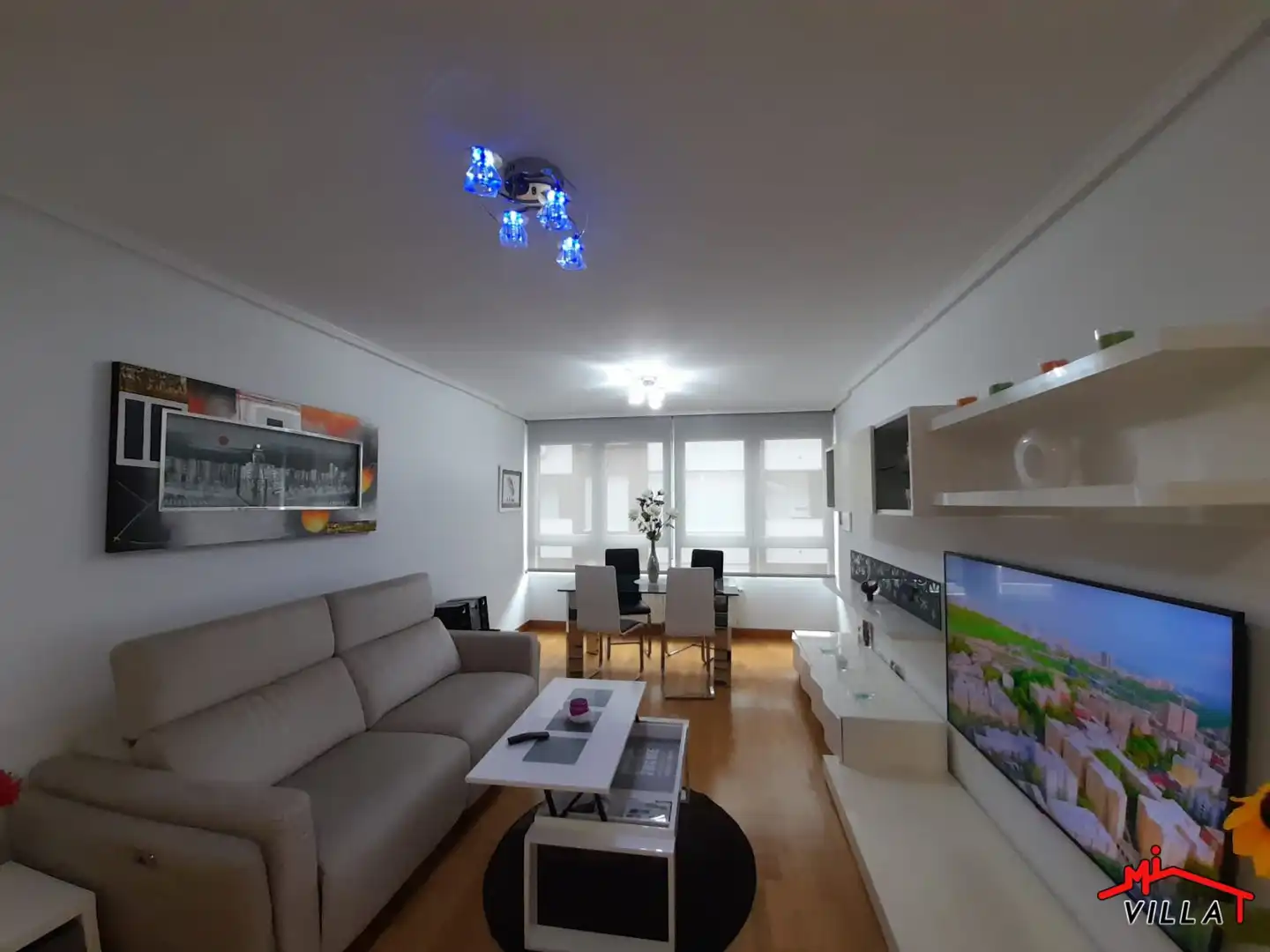 Sala de estar de Piso de alquiler en Bárcena de Cicero con Calefacción, Amueblado y Balcón
