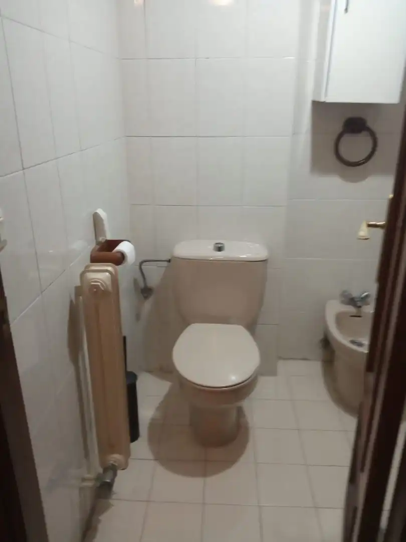 Badezimmer von Wohnung zum Verkauf in Santa Marta de Tormes mit Heizung und Möbliert