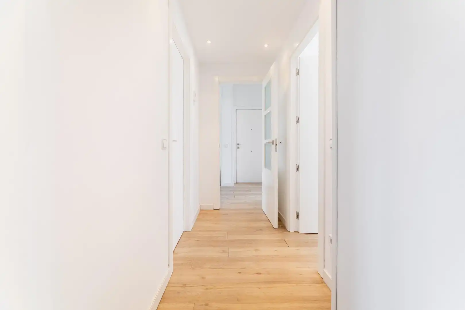 Flat for rent in Madrid  with Air Conditioner and Heating