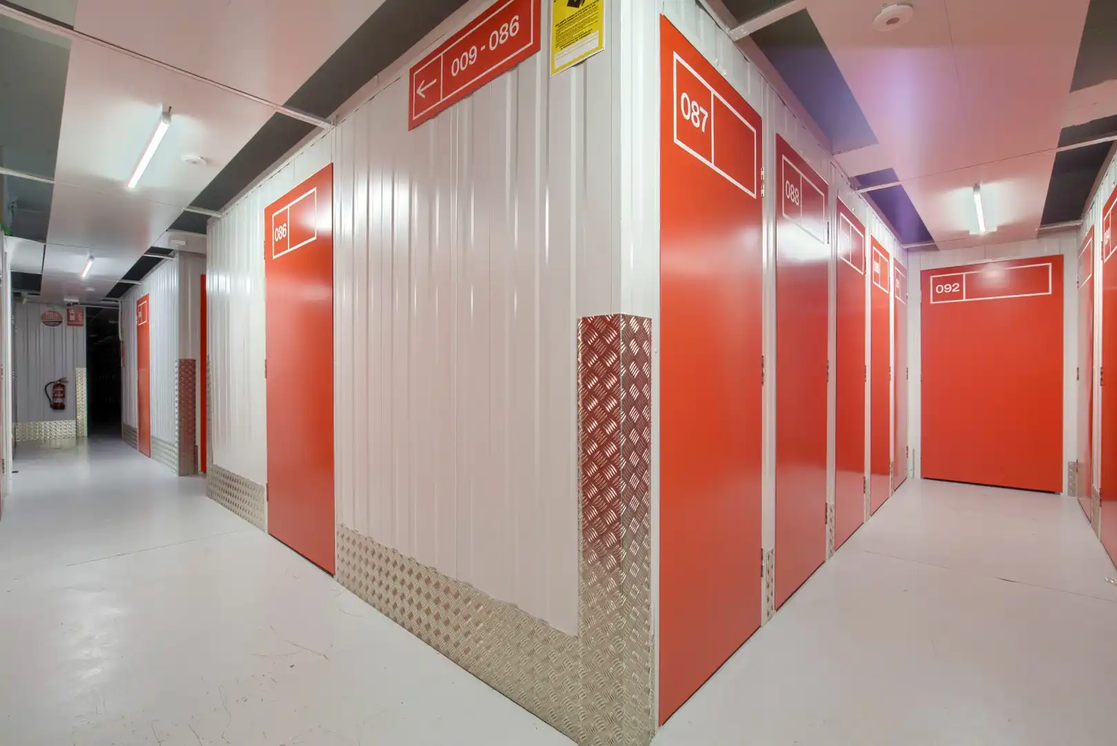 Storage room for rent in Madrid  with Alarm