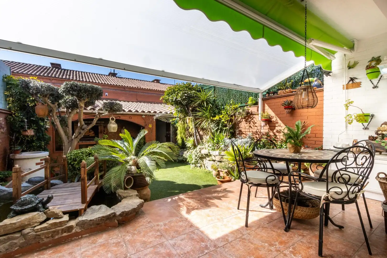 Jardín de Casa o chalet en venta en Terrassa con Aire acondicionado, Calefacción y Jardín privado