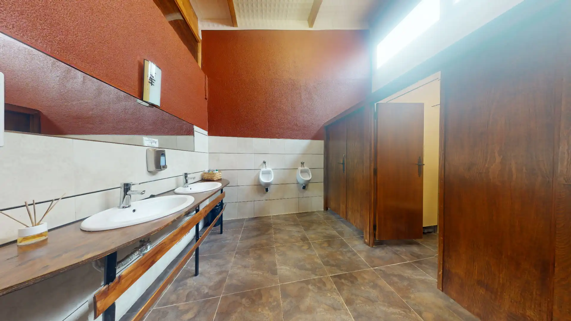 Baño de Finca rústica en venta en Laguna de Duero con Aire acondicionado, Calefacción y Jardín privado