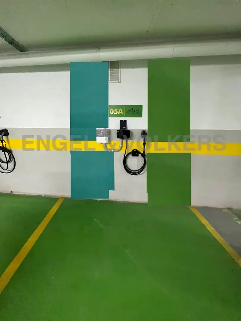 Parking de Oficina de alquiler en Badalona con Aire acondicionado y Terraza