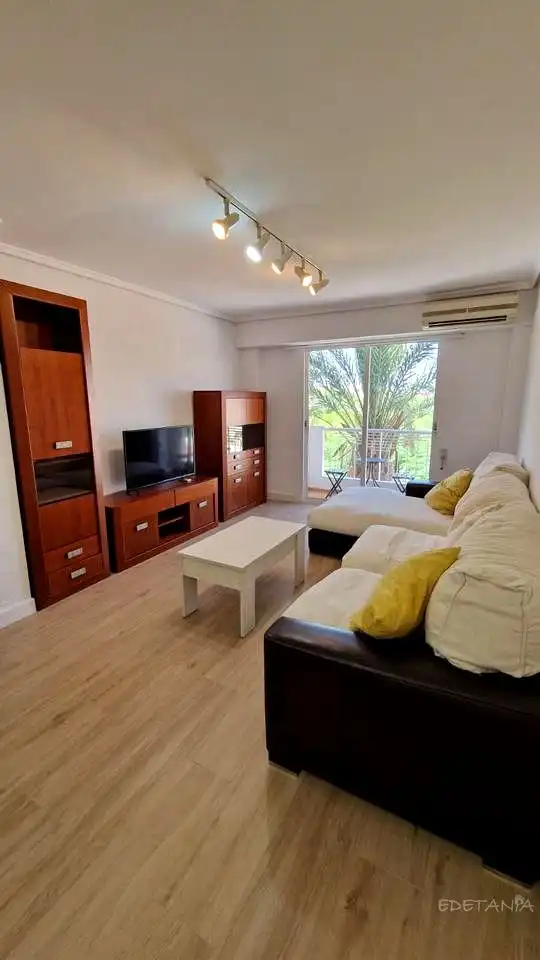 Living room of Flat for rent in Moncada  with Air Conditioner and Furnished