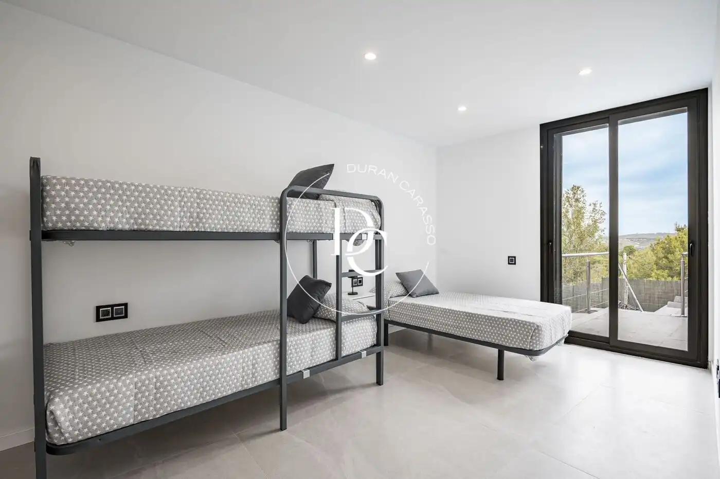 Habitación de Casa o chalet en venta en Canyelles con Aire acondicionado, Calefacción y Jardín privado