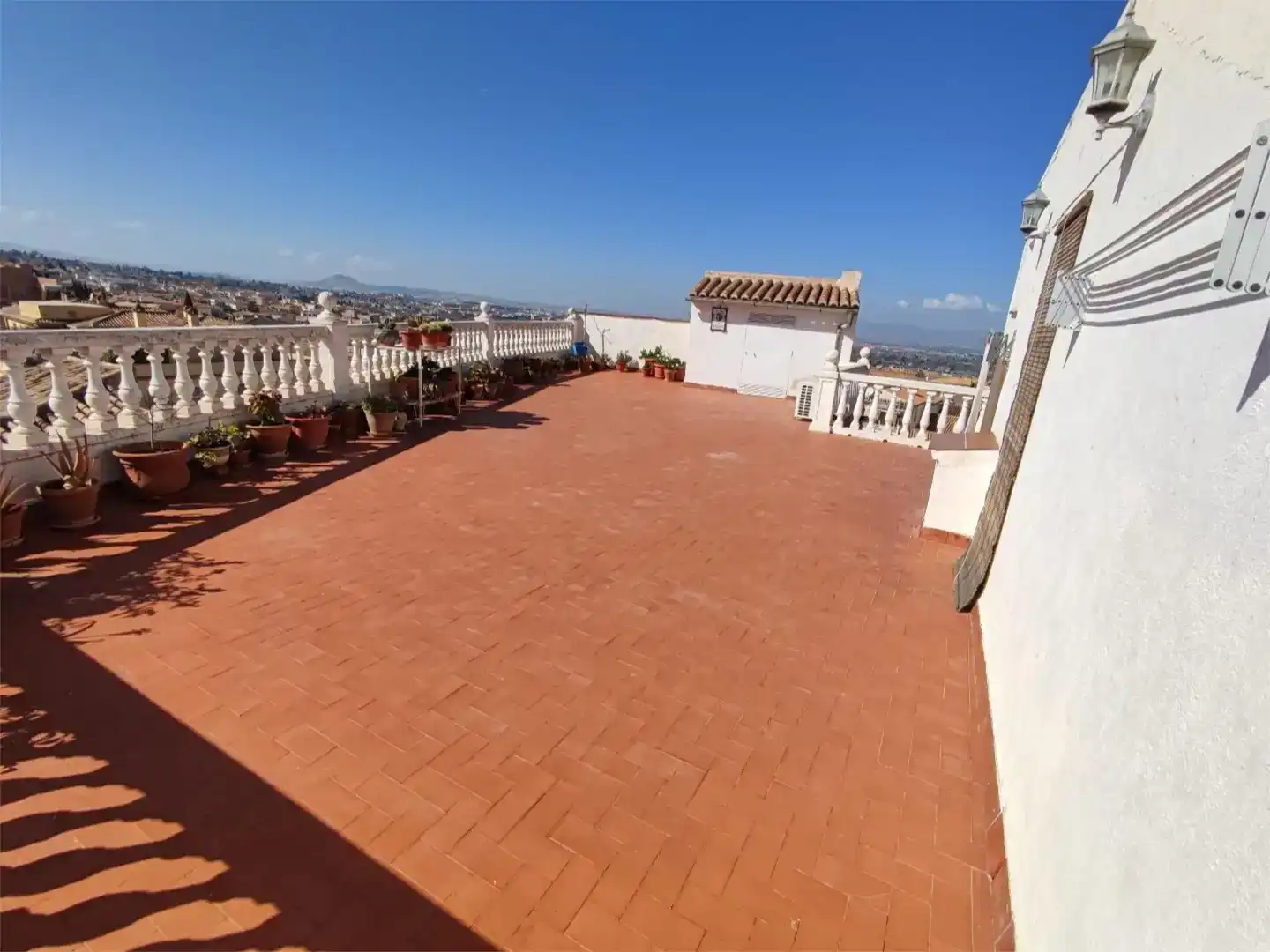 Terrassa de Casa o xalet en venda en La Zubia amb Aire condicionat i Traster