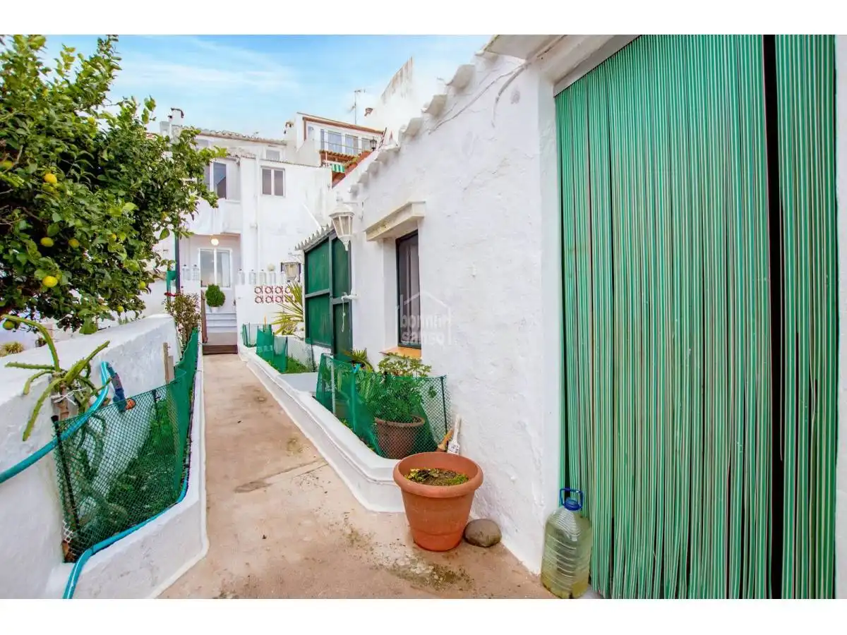 Vista exterior de Apartament en venda en Maó - Mahón amb Jardí privat i Terrassa