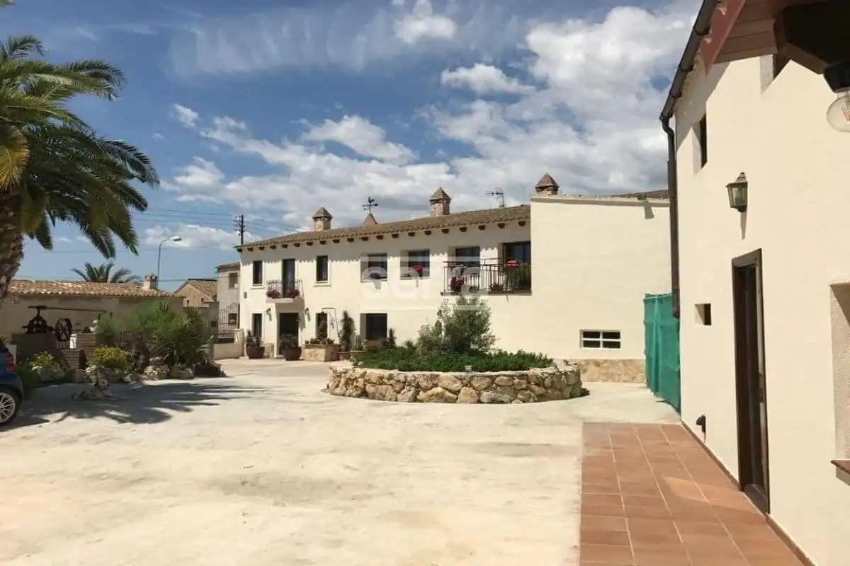 Finca rústica en venta en Vilobí del Penedès