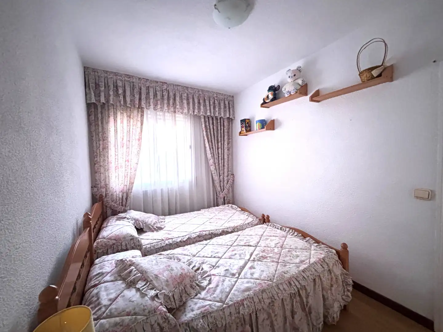 Habitación de Piso en venta en Madrid con Terraza, Trastero y Amueblado