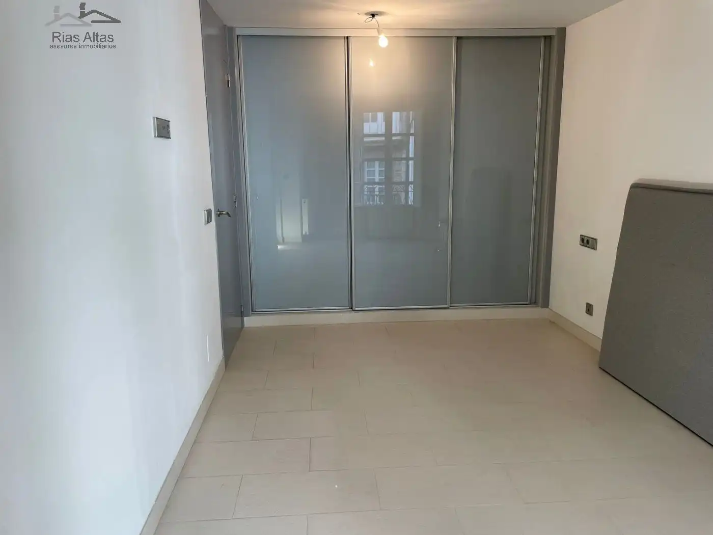 Piso en venta en A Coruña Capital  con Calefacción