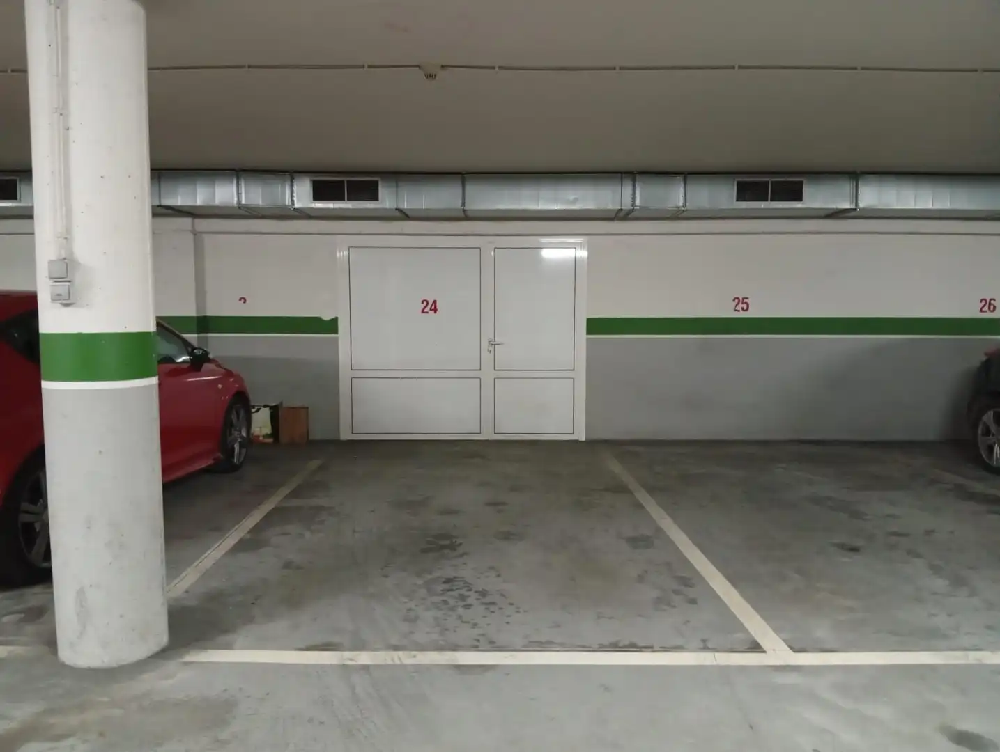 Parkplatz von Garage zum Verkauf in Xove
