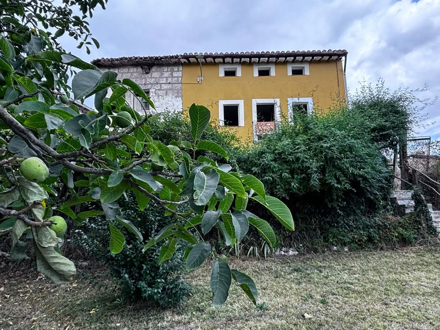 Vista exterior de Finca rústica en venta en Valle de Oca con Calefacción y Jardín privado