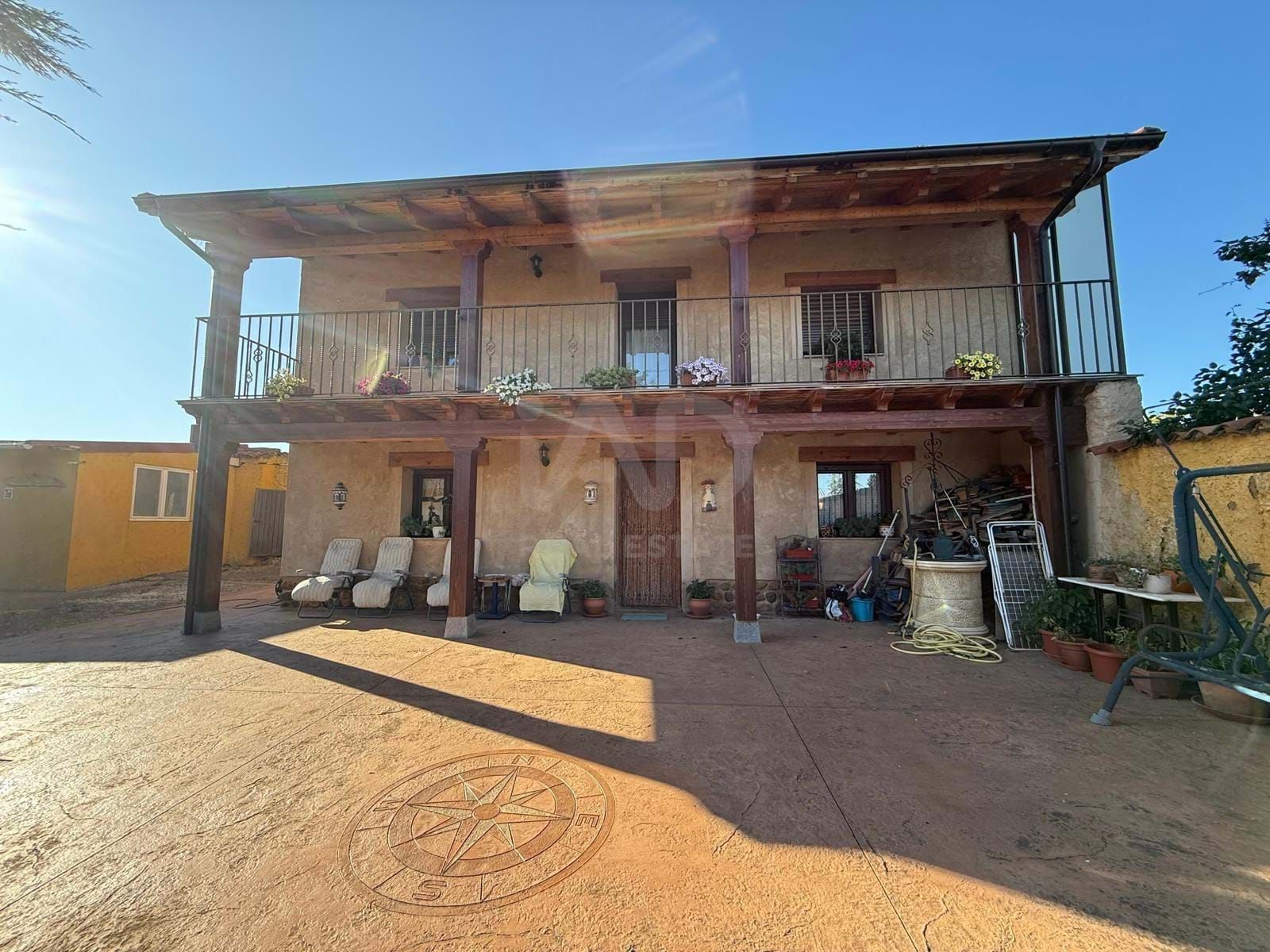 Vista exterior de Casa o chalet en venta en Villaquilambre