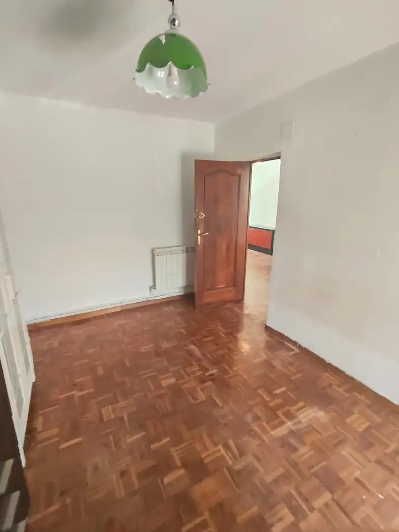 Habitación de Piso en venta en Madrid con Calefacción y Parquet