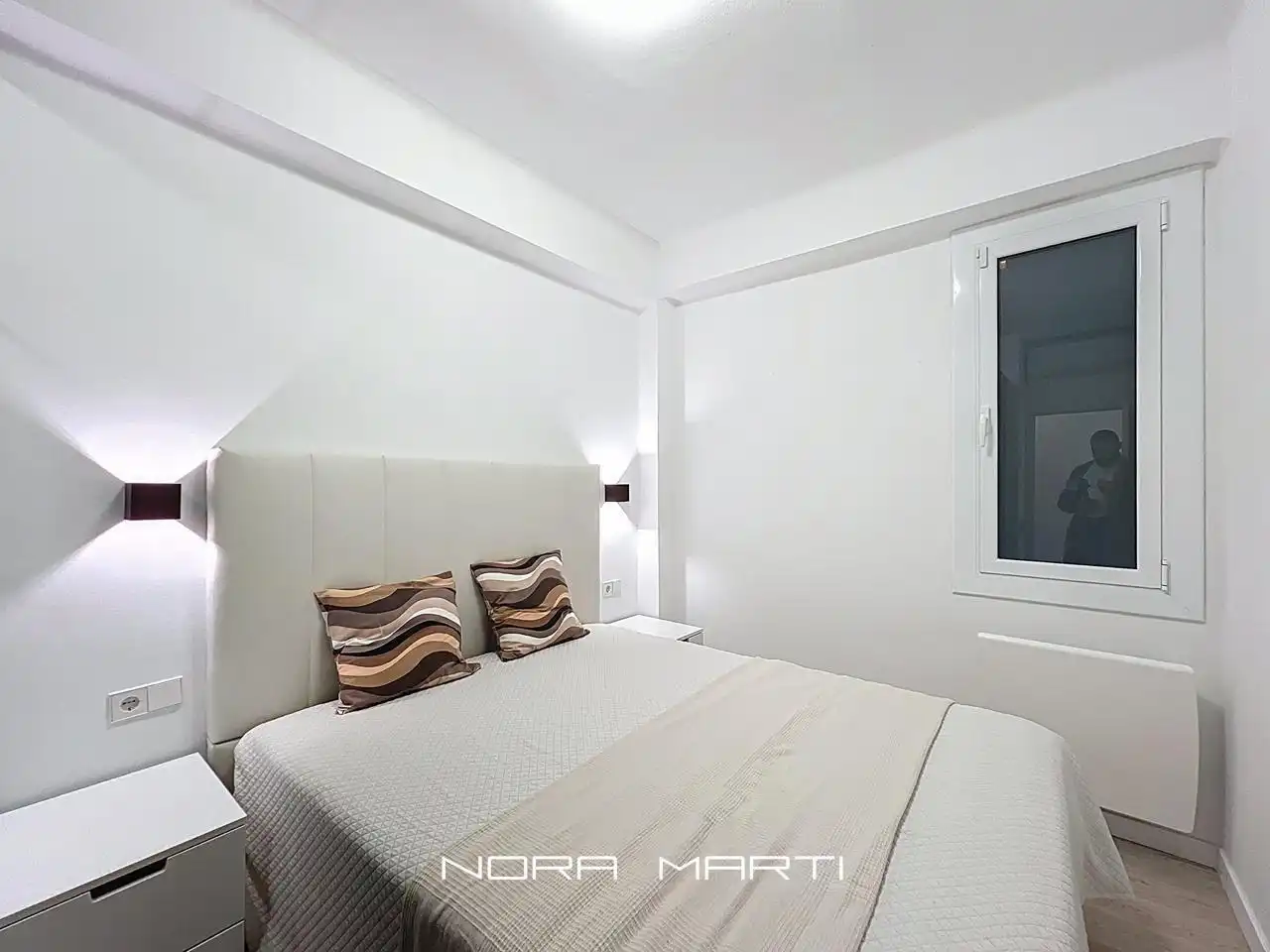 Bedroom of Flat for sale in Barcelona  with Air Conditioner, Heating and Parquet flooring
