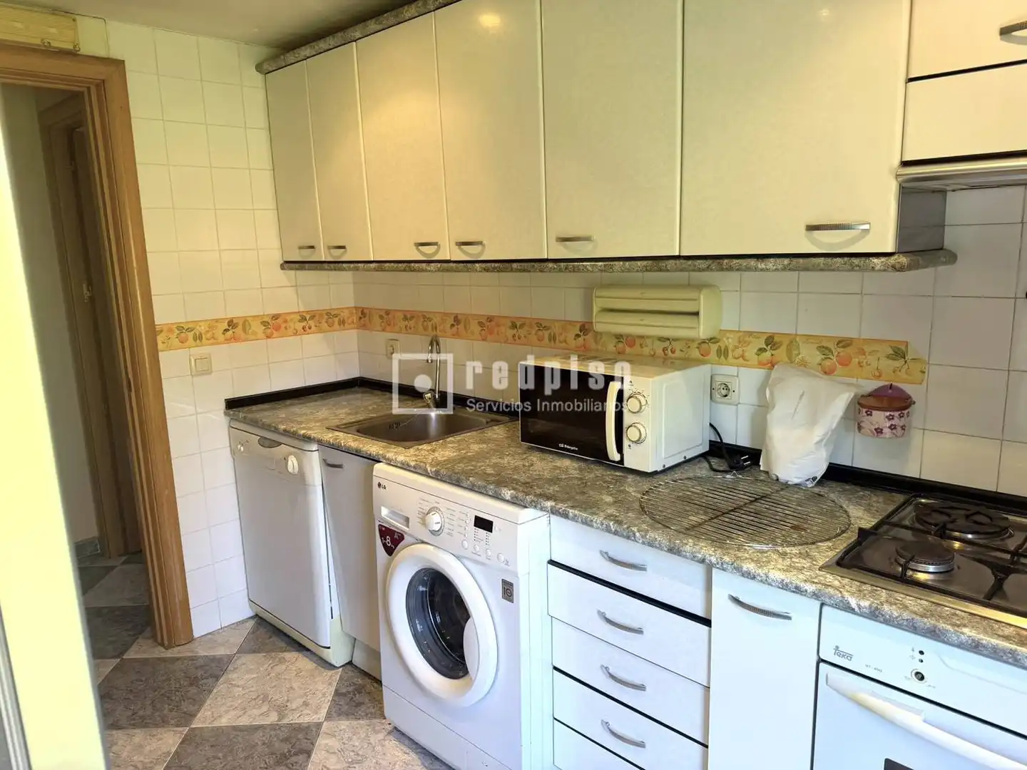 Cocina de Apartamento de alquiler en Madrid con Terraza