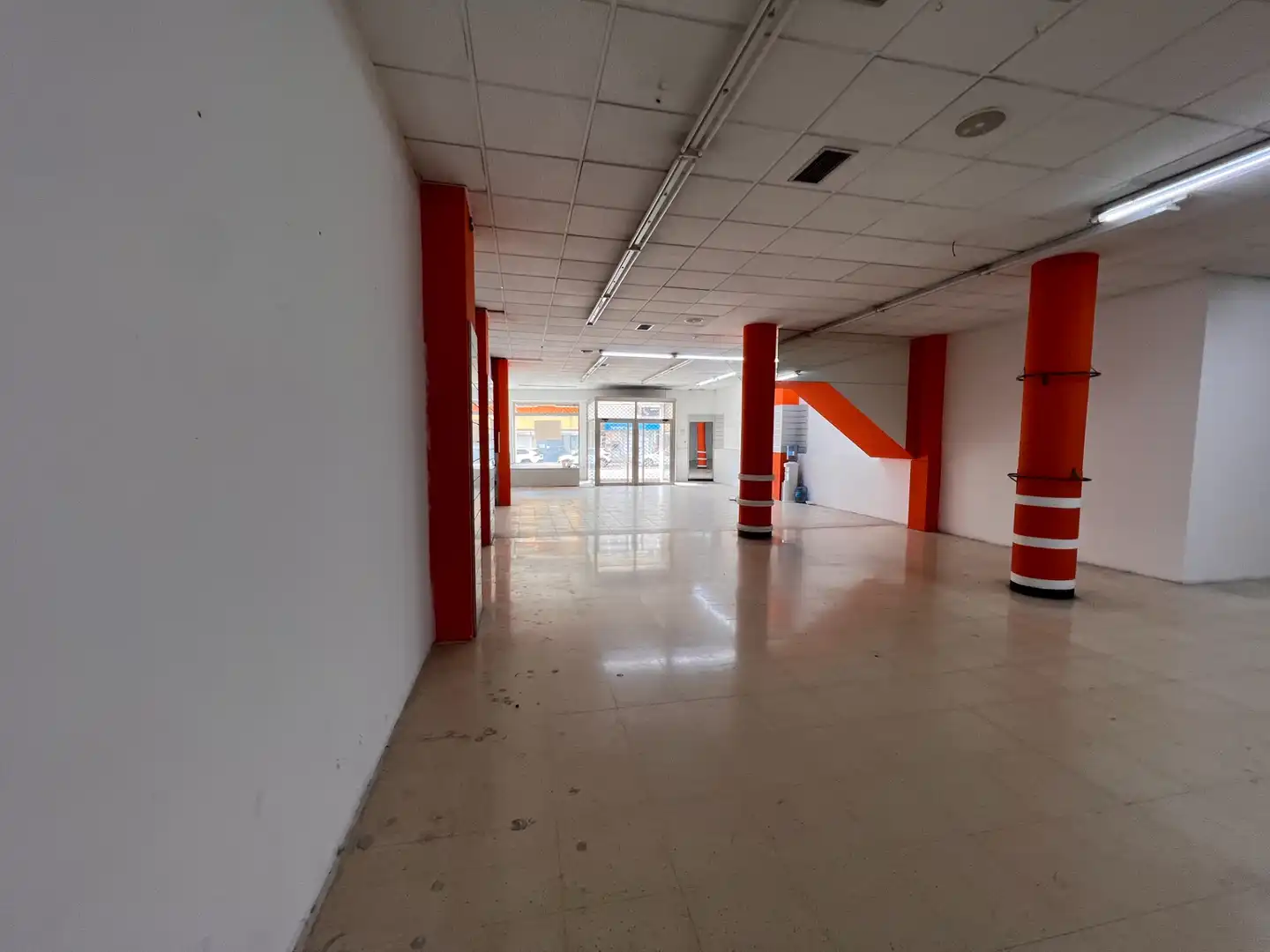 Local comercial en alquiler en Avenida Fisterra 20, imagen 6