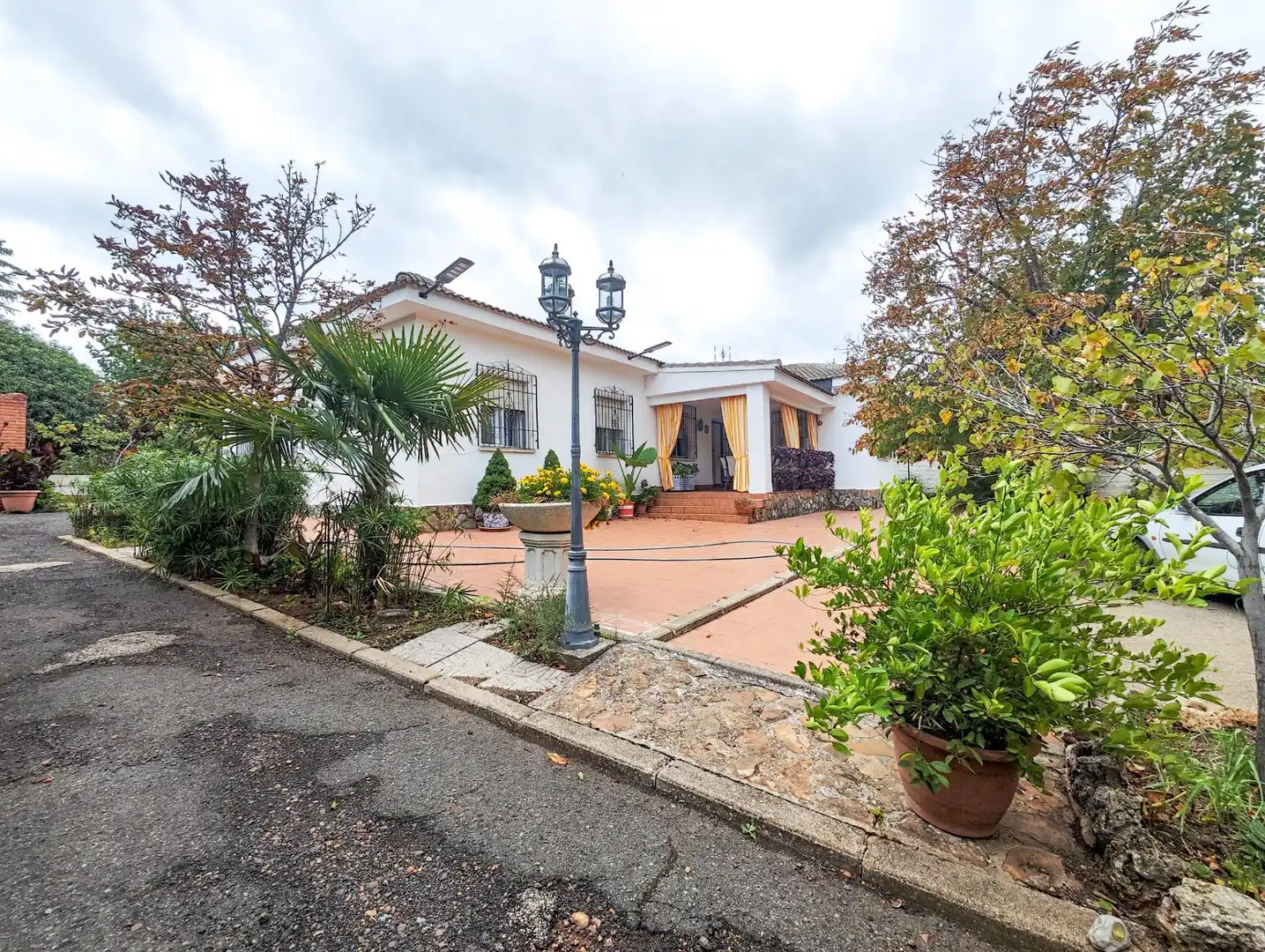 Vista exterior de Casa o chalet en venta en Puertollano con Aire acondicionado, Calefacción y Jardín privado