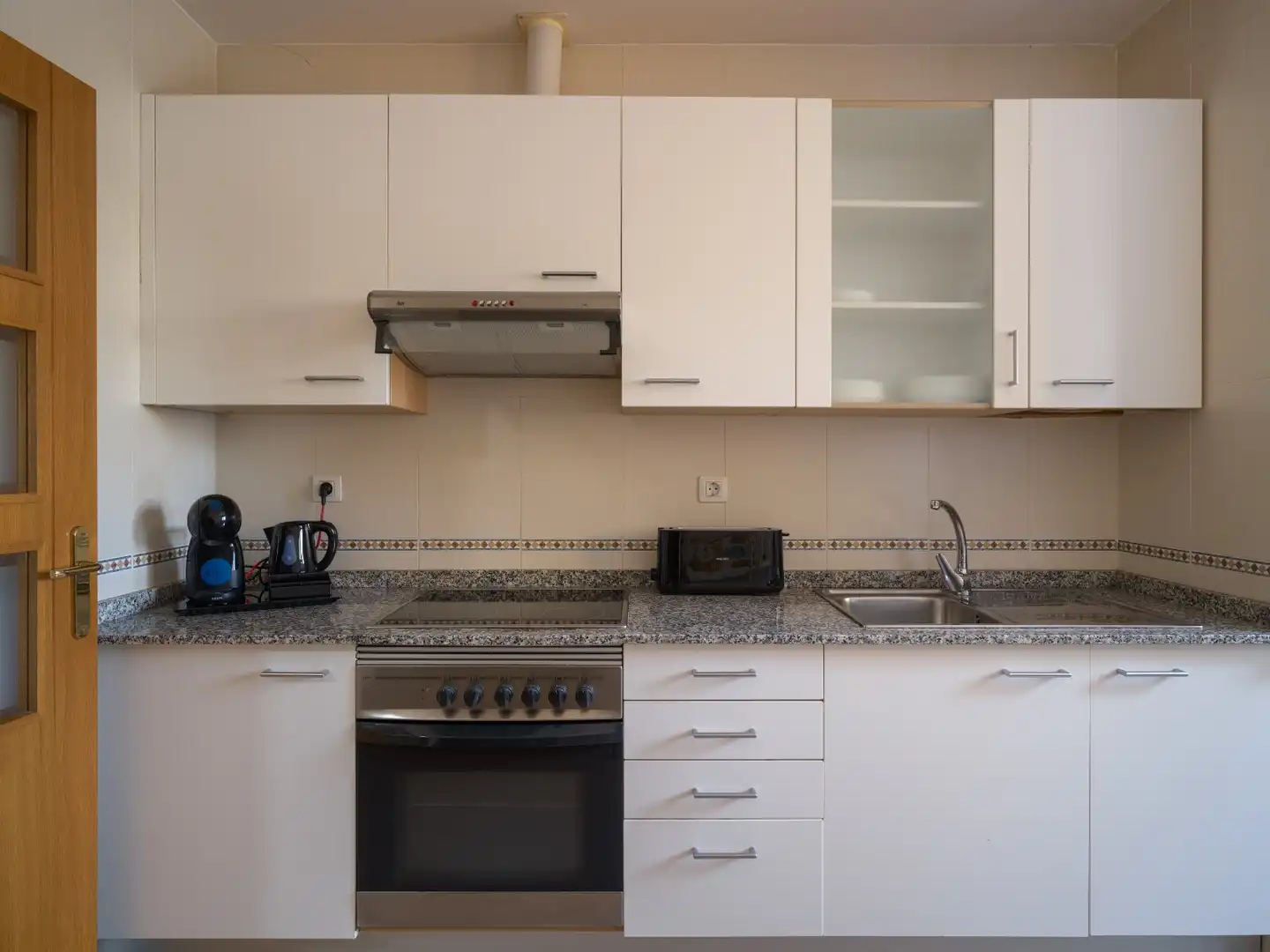 Kitchen of Flat for rent in Las Palmas de Gran Canaria  with Parquet flooring, Swimming Pool and Furnished