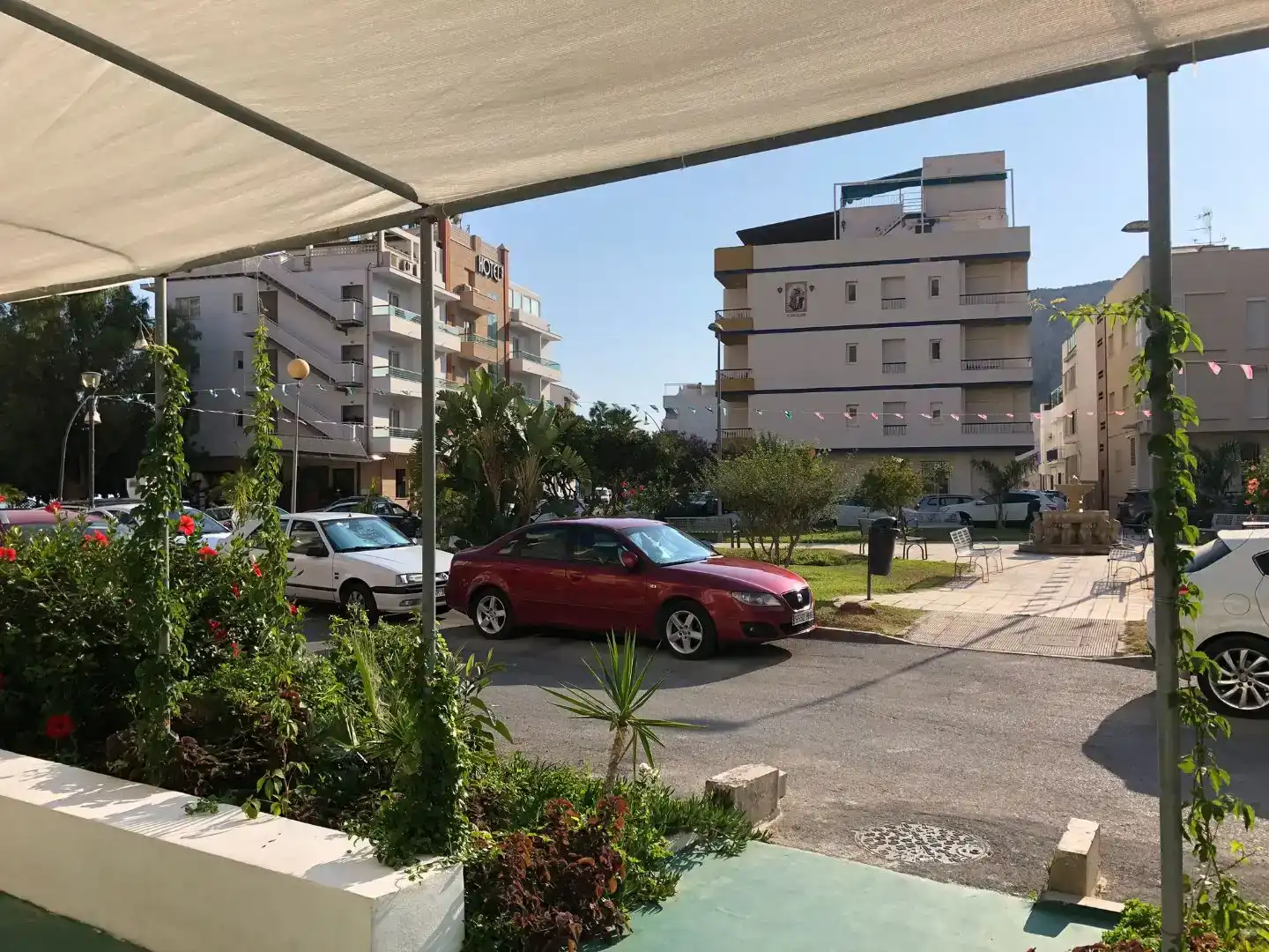Parking de Casa adosada en venta en Motril con Amueblado, Horno y Lavadora