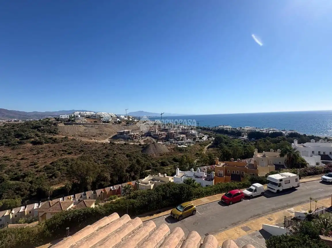Ático con piscina en venta en Bahía de Casares, imagen 8